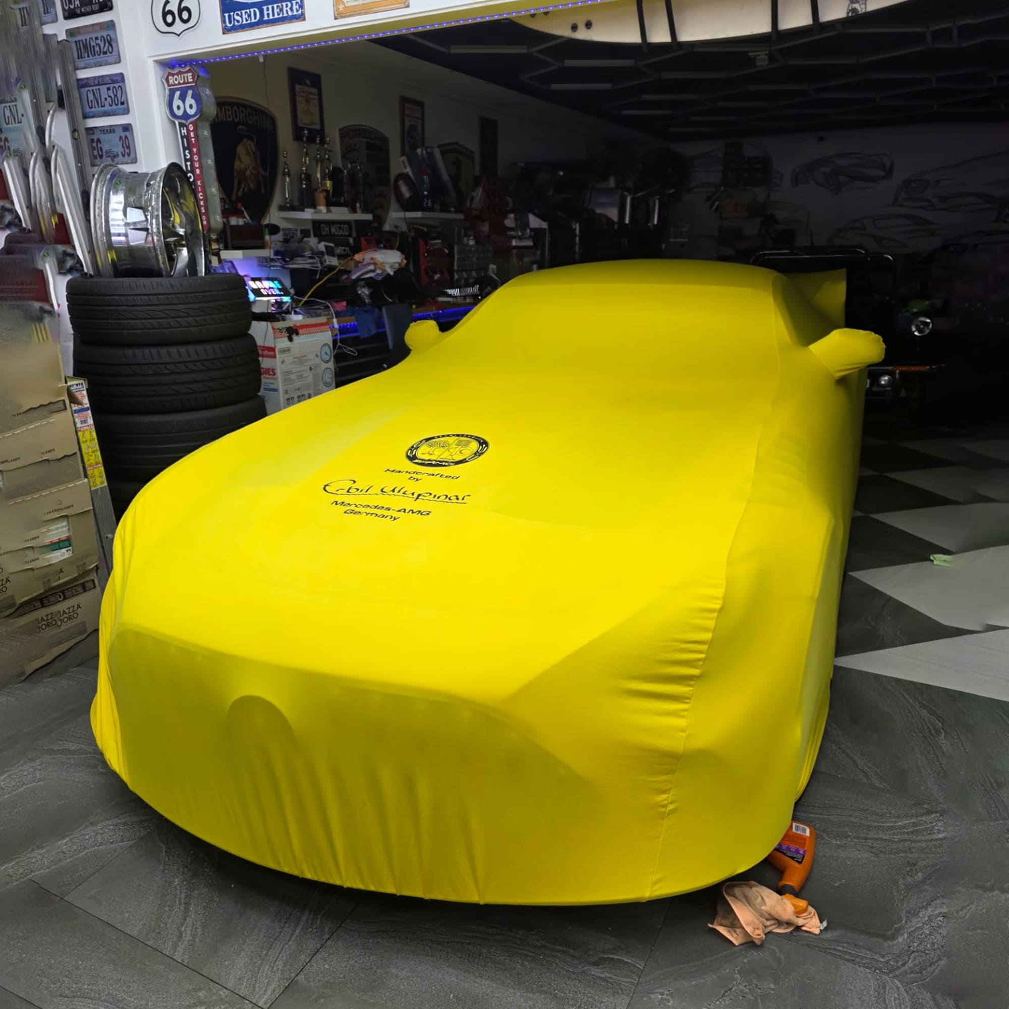 Showroom Reveal Car Cover - Silk Black