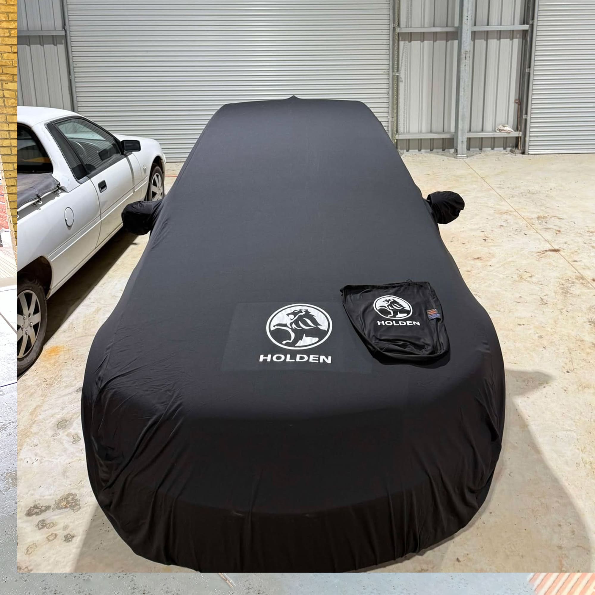 Showroom Reveal Car Cover - Silk Black
