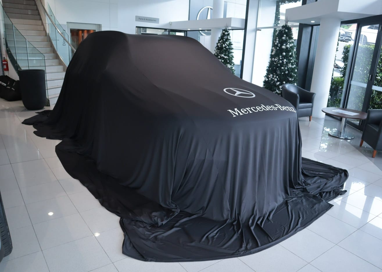 Premium Reveal Covers – Wrinkle-Free Backdrop for Unveiling Moments